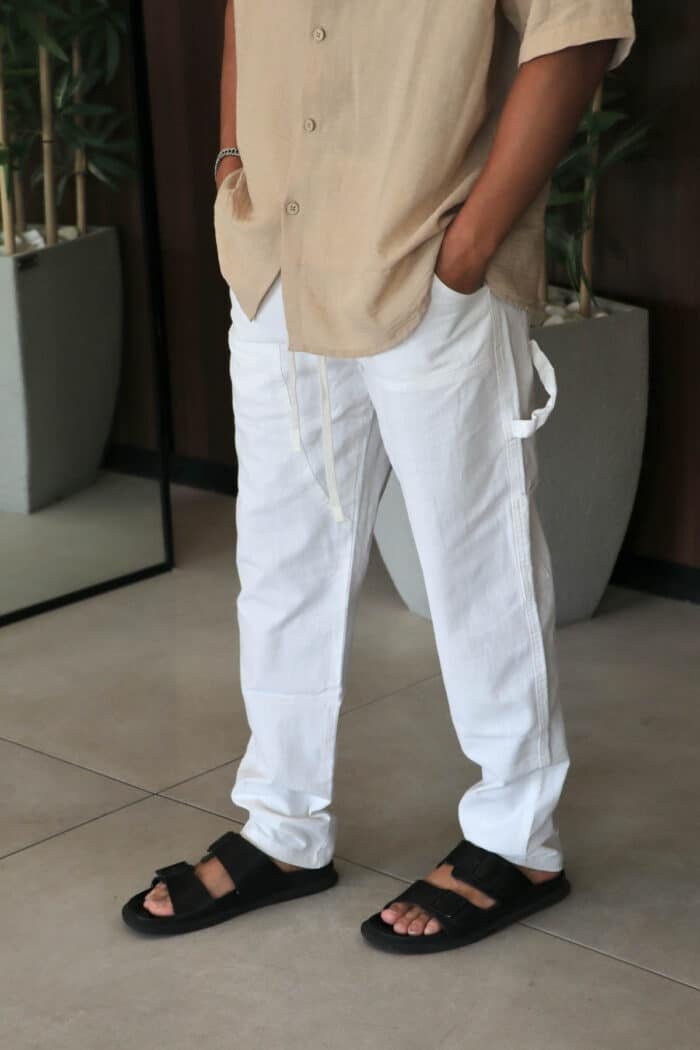 ⁦מכנס פשתן גזרה ישרה לבן⁩ – תמונה ⁦5⁩