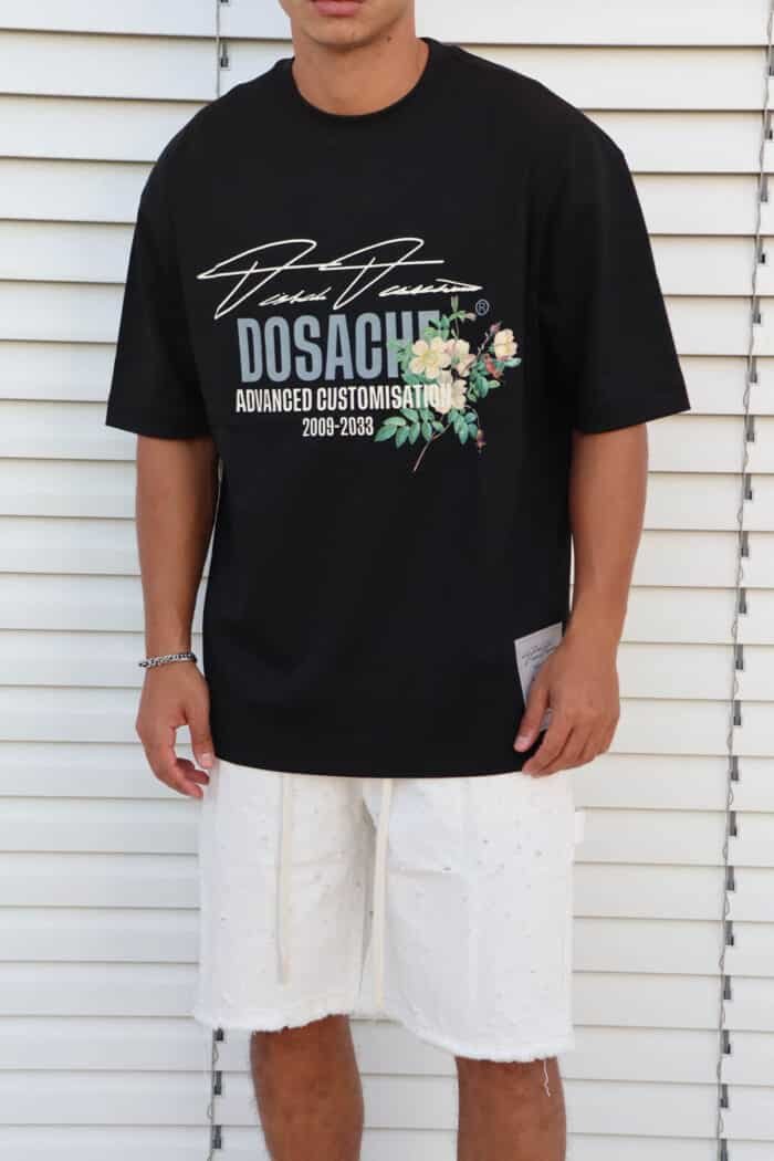 ⁦טישרט Flowers שחורה⁩ – תמונה ⁦4⁩