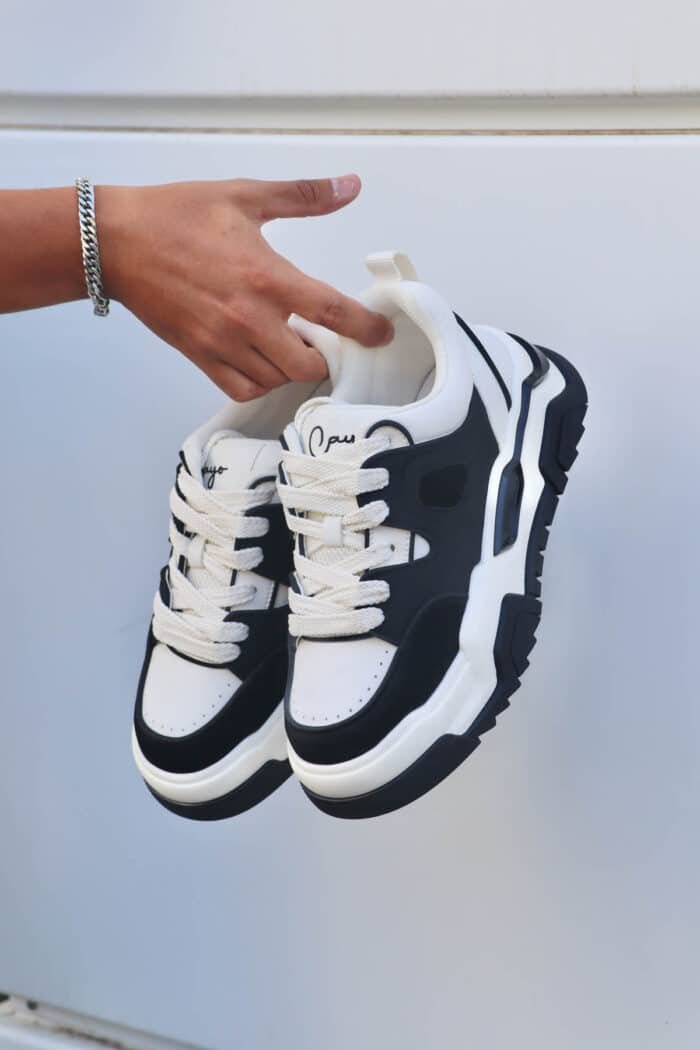 ⁦נעלי CAYO שחור לבן⁩ – תמונה ⁦2⁩