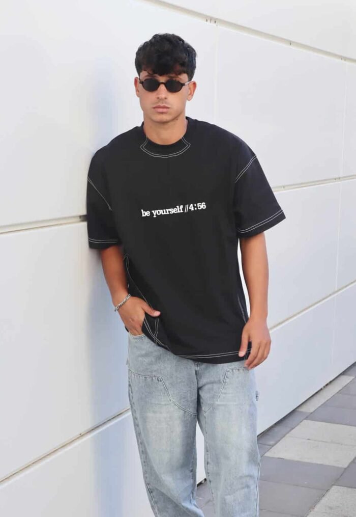 ⁦טישרט yourself שחורה⁩ – תמונה ⁦2⁩