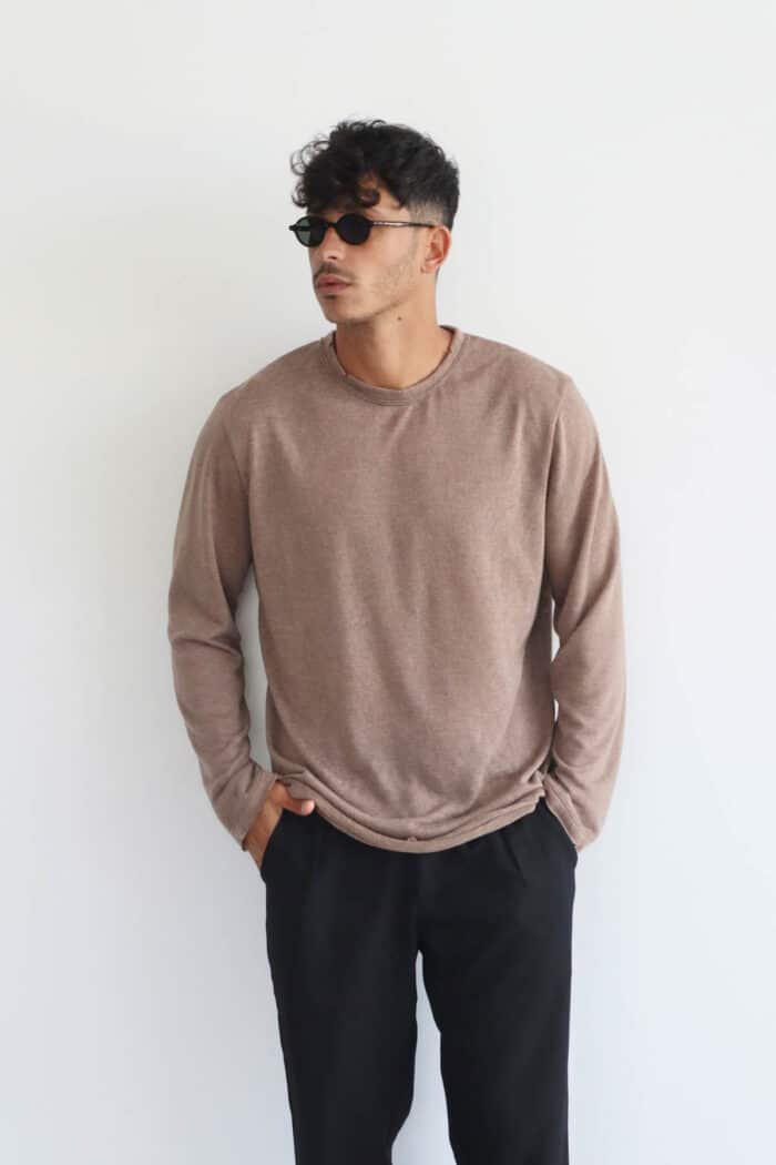 ⁦חולצת פשתן שרוול ארוך חום⁩ – תמונה ⁦2⁩