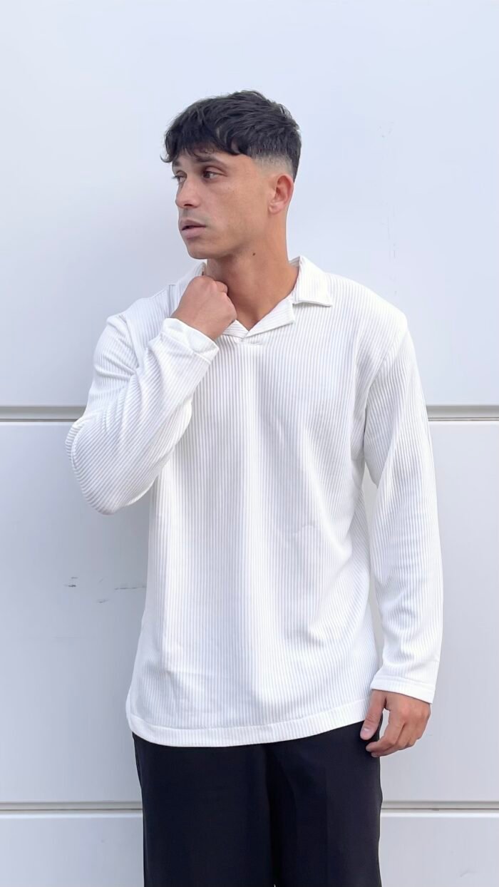 ⁦חולצת פולו לבנה⁩ – תמונה ⁦1⁩